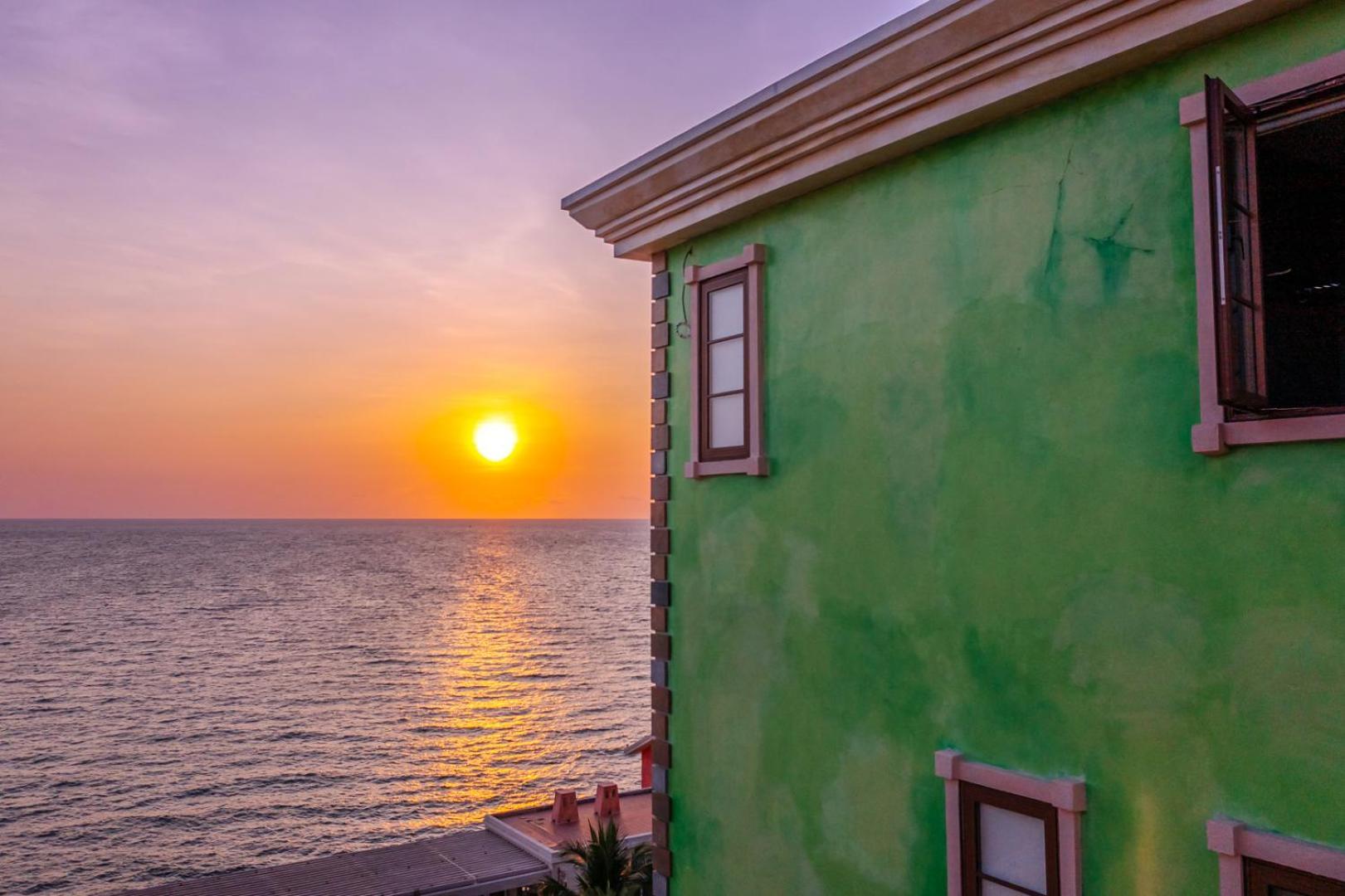 Roma Hotel Phu Quoc - Free Airport Shuttle & Sunset Town Tour Exterior photo