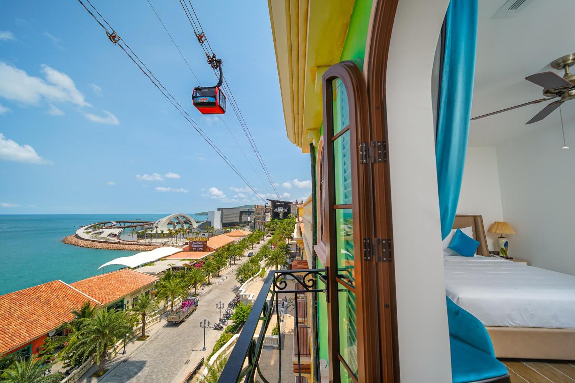 Roma Hotel Phu Quoc - Free Airport Shuttle & Sunset Town Tour Exterior photo